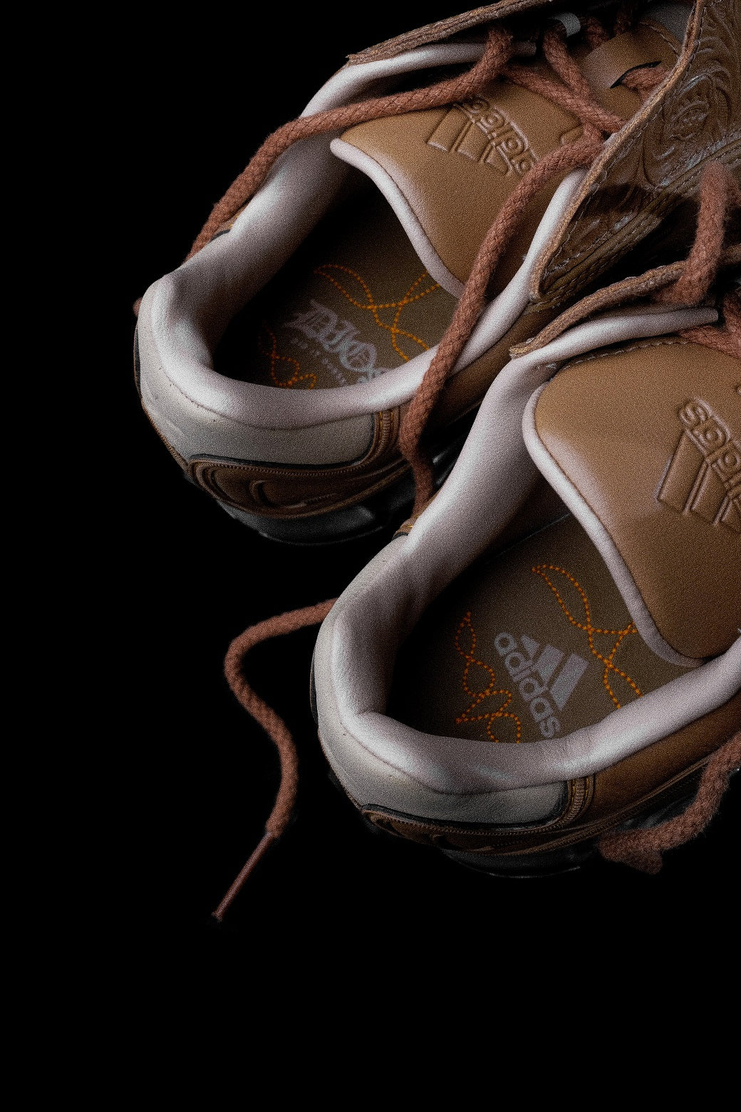 DIOS X ADIDAS - F&F MEGARIDE (BRWN)