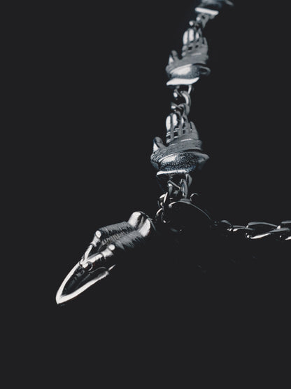 FAMILIA HANDS - NECKLACE (STER. SILV)